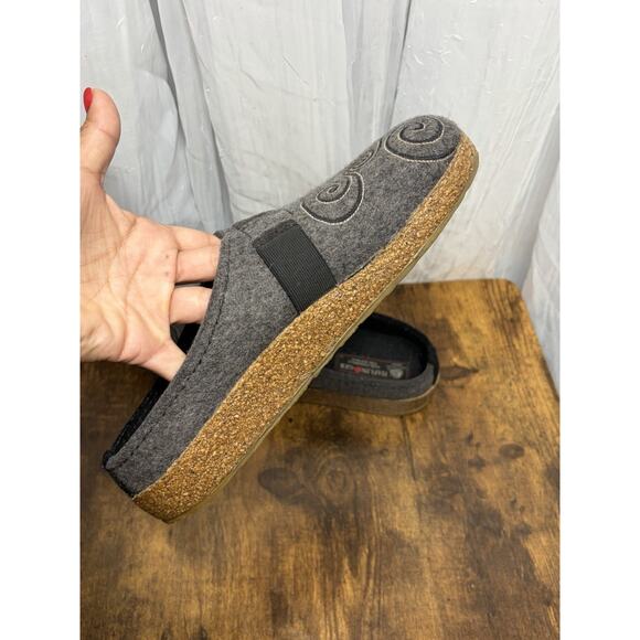 HAFLINGER Magic Felt Wool Clogs Size 40 Gray Black Duo Tone Cork Sole Slippers - Picture 10 of 12